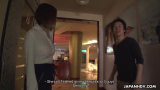 Japanese porn star Hotaru Tsukasa takes on a hard cock in her tight pussy