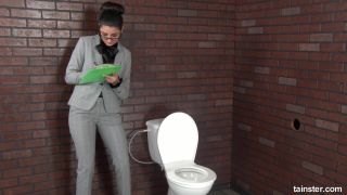 Slimewave Bathroom Inspection Gets Blasted Away by Splash