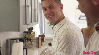 Kyler Quinn&#39;s hot ass made everything go wrong for Thanksgiving