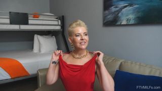 Bobbi Shay's big tits and round ass are the perfect combination for a mature milf that knows how to satisfy